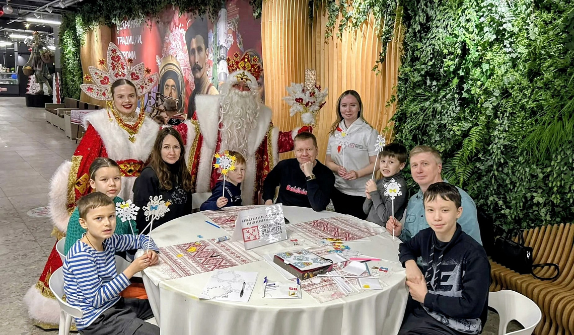 Мастер-классы "Веселые снежинки" и "Рукавичка Деда Мороза"