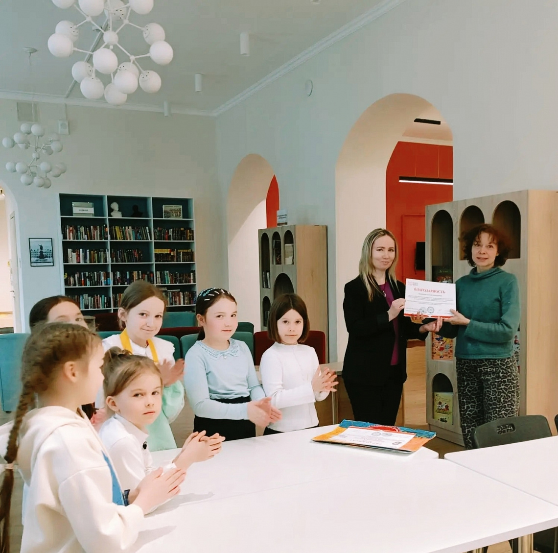 Участники городского творческого конкурса "Книги счастливого детства"